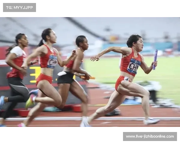 贵阳马拉松女子全程赛会纪录刷新至2小时36分22秒 展现中国女选手强大实力 贵阳马拉松女子全程赛会纪录刷新至2小时36分22秒 展现中国女选手强大实力